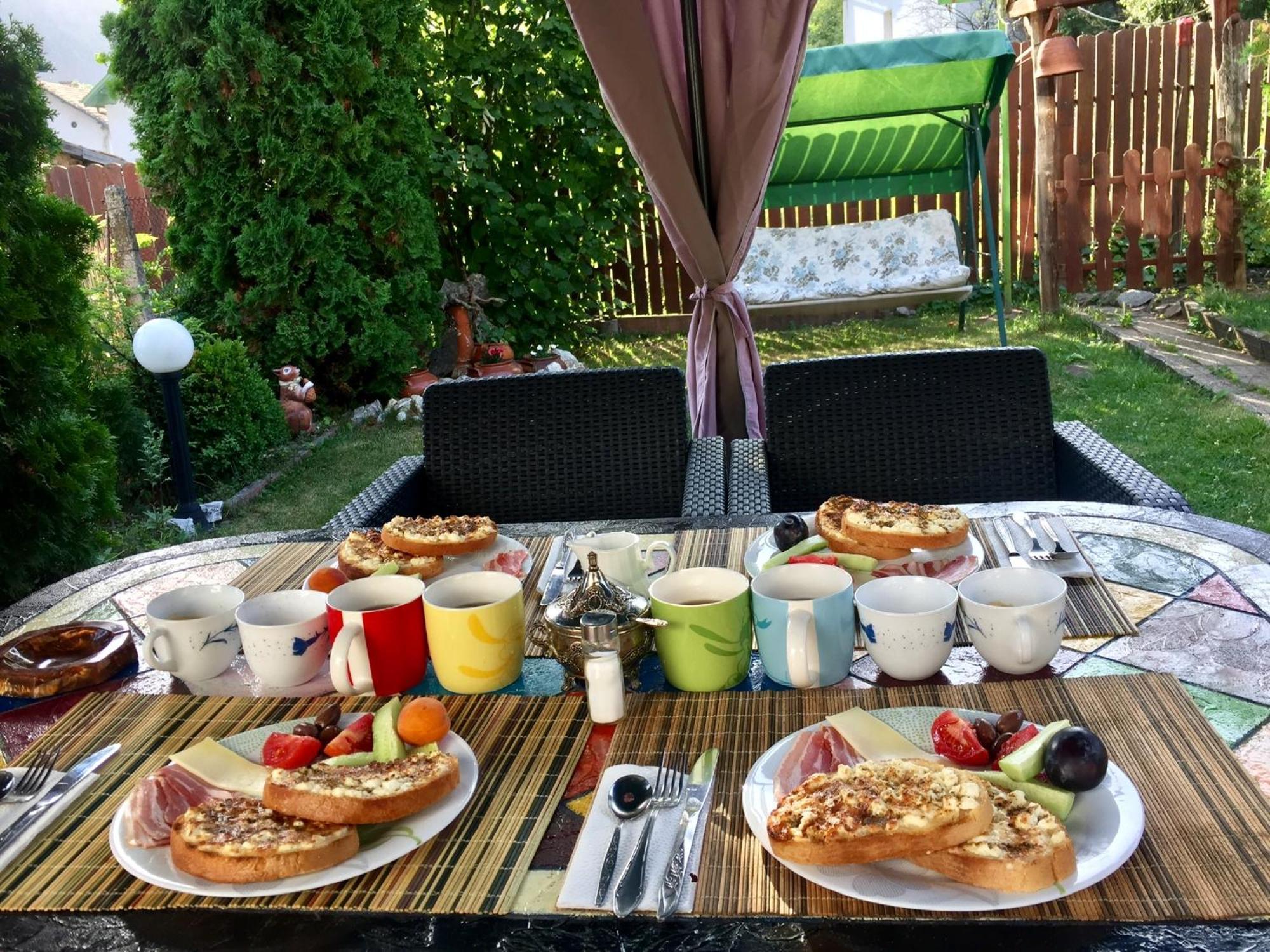 Niya Guest House Beli Iskar Ngoại thất bức ảnh